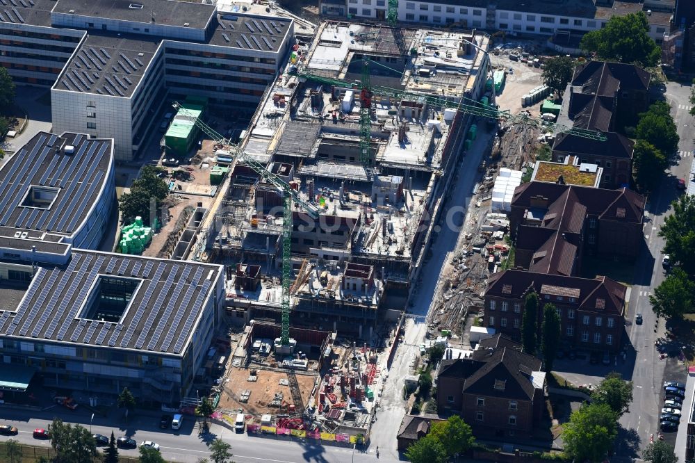 Luftaufnahme Karlsruhe - Baustelle für einen Erweiterungs- Neubau auf dem Klinikgelände des Krankenhauses Städtisches Klinikum Karlsruhe in Karlsruhe im Bundesland Baden-Württemberg, Deutschland