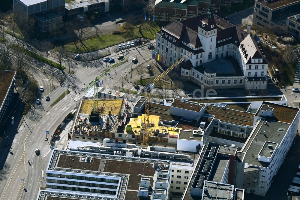 Luftaufnahme Stuttgart - Baustelle für einen Erweiterungs- Neubau auf dem Klinikgelände des Krankenhauses Stuttgart Cancer Center – Tumorzentrum Eva-Mayr Stihl an der Kriegsbergstraße in Stuttgart im Bundesland Baden-Württemberg, Deutschland