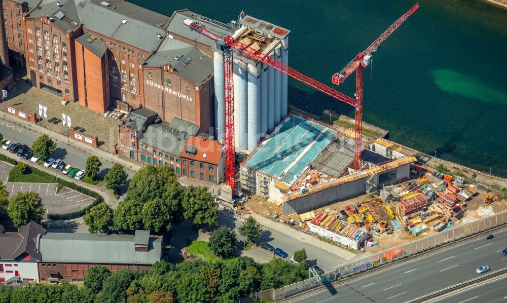 Luftbild Duisburg - Baustelle für einen Erweiterungsbau am Museum Küppersmühle für Moderne Kunst in Duisburg im Bundesland Nordrhein-Westfalen, Deutschland