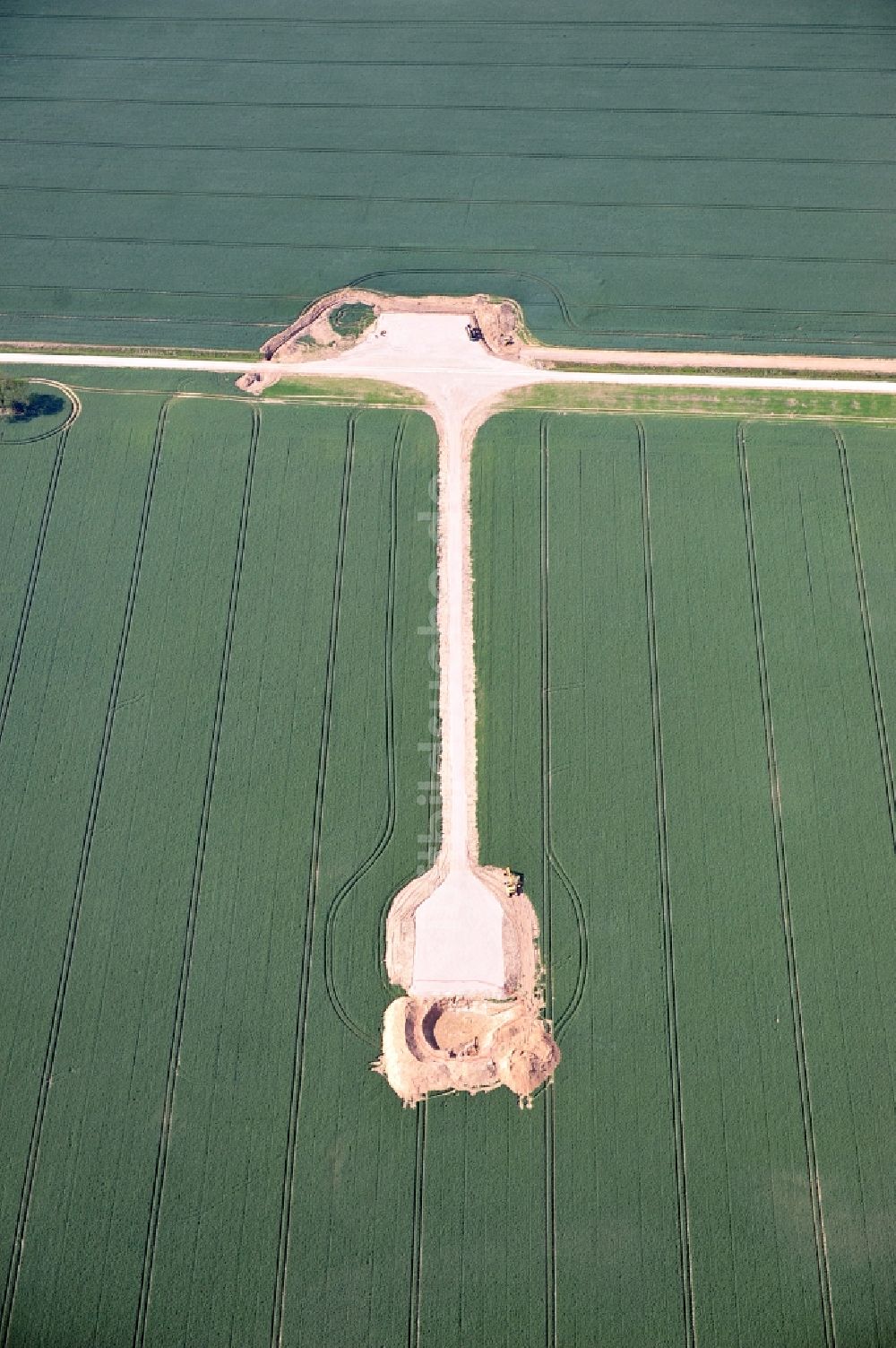 Thelkow aus der Vogelperspektive: Baustelle für einen Windpark in Thelkow in Mecklenburg-Vorpommern