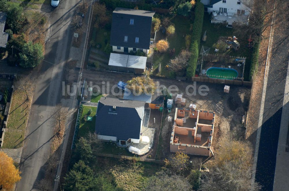 Luftbild Berlin - Baustelle Einfamilenhaus in Berlin-Kaulsdorf