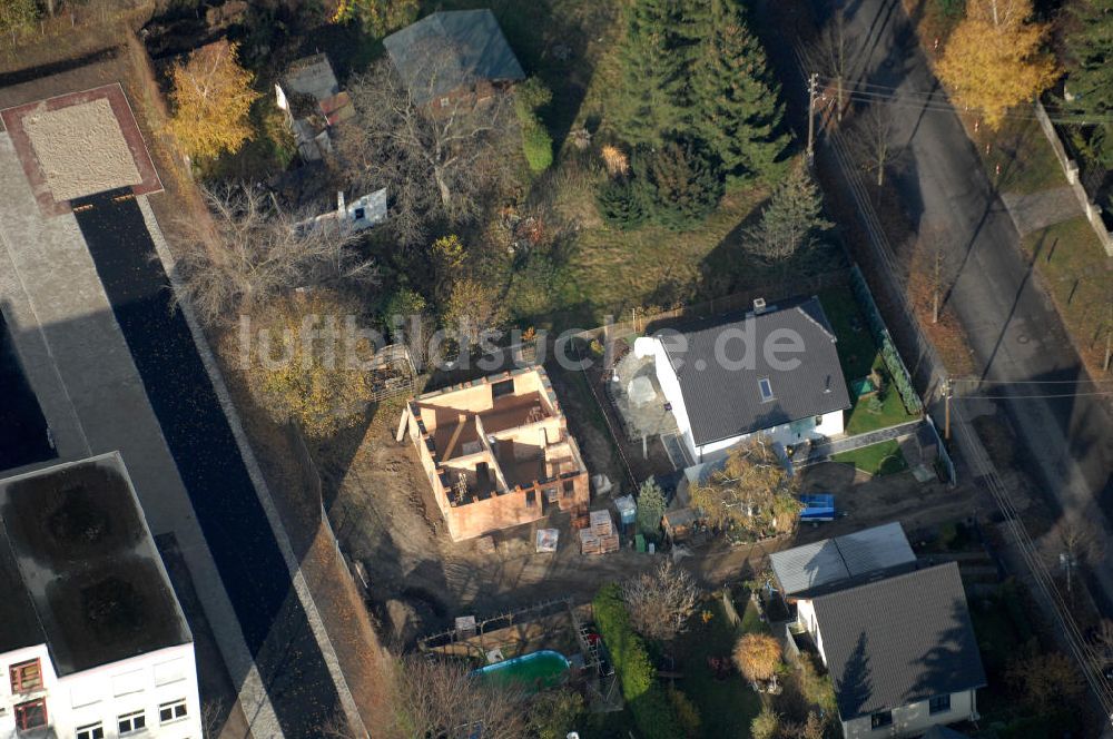 Luftbild Berlin - Baustelle Einfamilenhaus in Berlin-Kaulsdorf