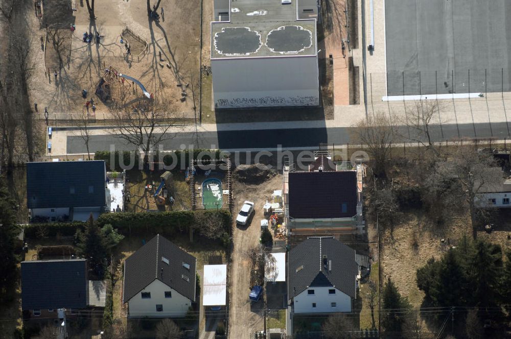 Luftbild Berlin - Baustelle Einfamilienhaus Berlin-Kaulsdorf