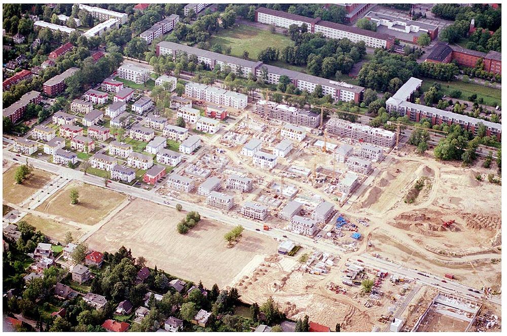 Luftbild Berlin - Lichterfelde - Baustelle Einfamilienreihenhäusern in Berlin - Lichterfelde