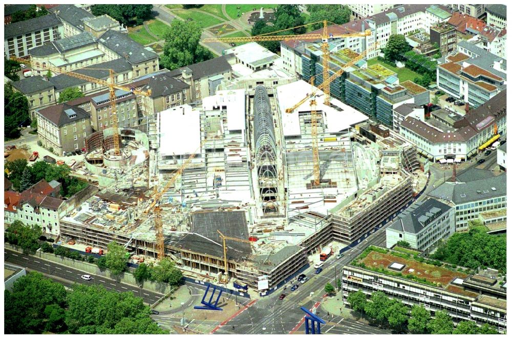 Karlsruhe aus der Vogelperspektive: Baustelle Einkaufs- Zentrum Ettlinger Tor Karlsruhe in Karlsruhe im Bundesland Baden-Württemberg, Deutschland