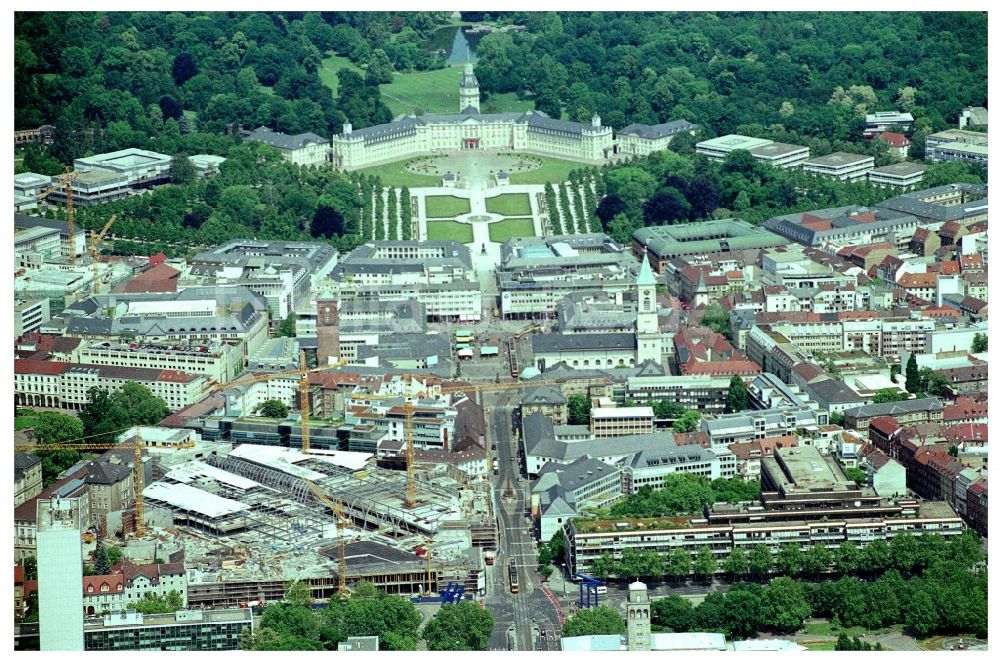 Karlsruhe von oben - Baustelle Einkaufs- Zentrum Ettlinger Tor Karlsruhe in Karlsruhe im Bundesland Baden-Württemberg, Deutschland