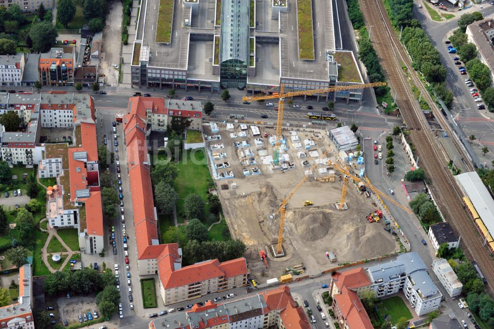 Luftaufnahme Berlin Köpenick - Baustelle Einkaufszentrum am Elcknerplatz am Bahnhof Berlin - Köpenick