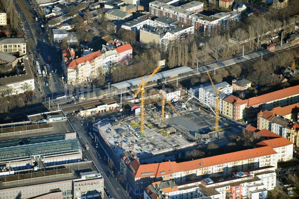 Berlin Köpenick von oben - Baustelle Einkaufszentrum am Elcknerplatz am Bahnhof Berlin - Köpenick