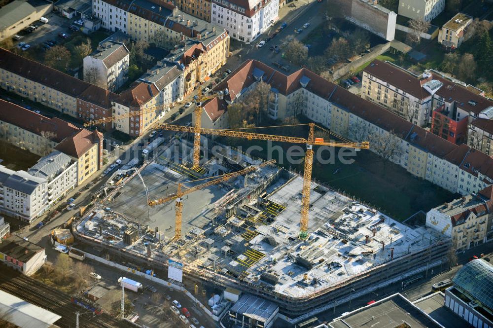 Berlin Köpenick von oben - Baustelle Einkaufszentrum am Elcknerplatz am Bahnhof Berlin - Köpenick