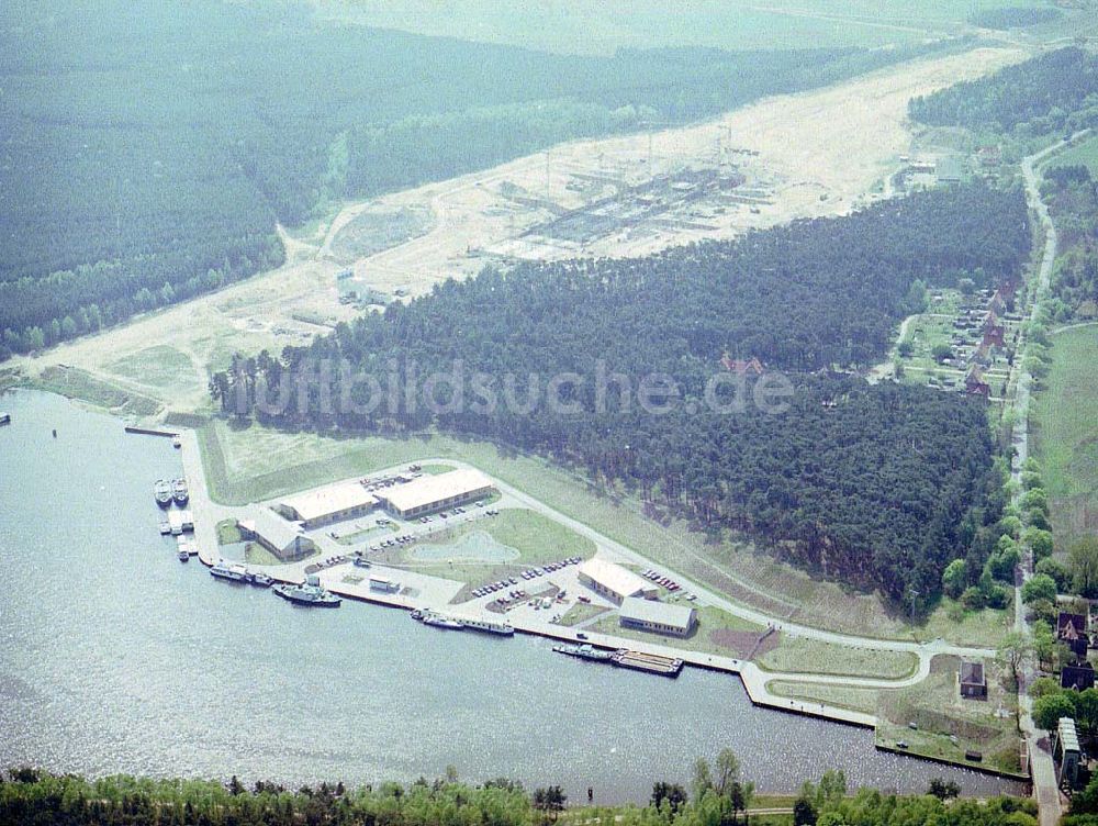 Niegripp von oben - Baustelle am Elbe - Havel - Kanal vor der Schleuse Niegripp am Wasserstraßenkreuz Magdeburg.