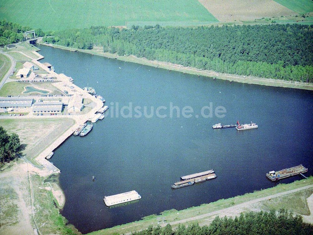 Niegripp aus der Vogelperspektive: Baustelle am Elbe - Havel - Kanal vor der Schleuse Niegripp am Wasserstraßenkreuz Magdeburg.