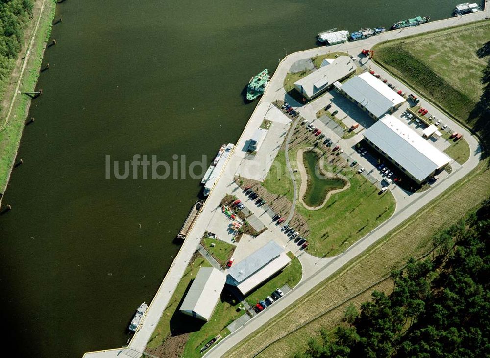 Luftaufnahme Niegripp - Baustelle am Elbe - Havel - Kanal vor der Schleuse Niegripp am Wasserstraßenkreuz Magdeburg.