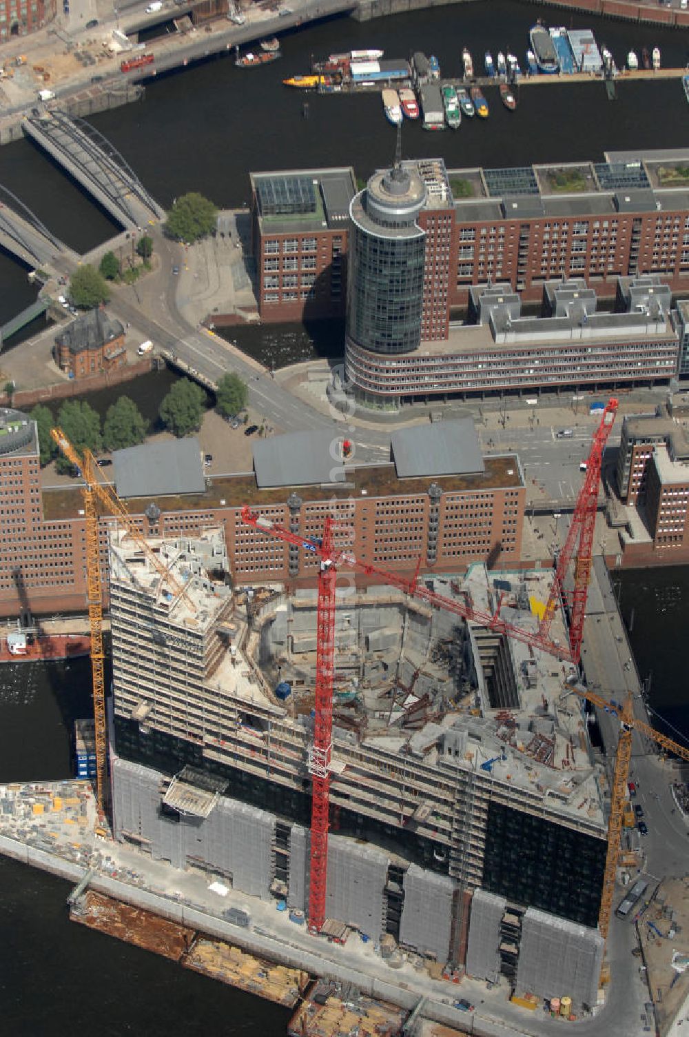 Luftbild Hamburg - Baustelle der Elbphilharmonie Hamburg