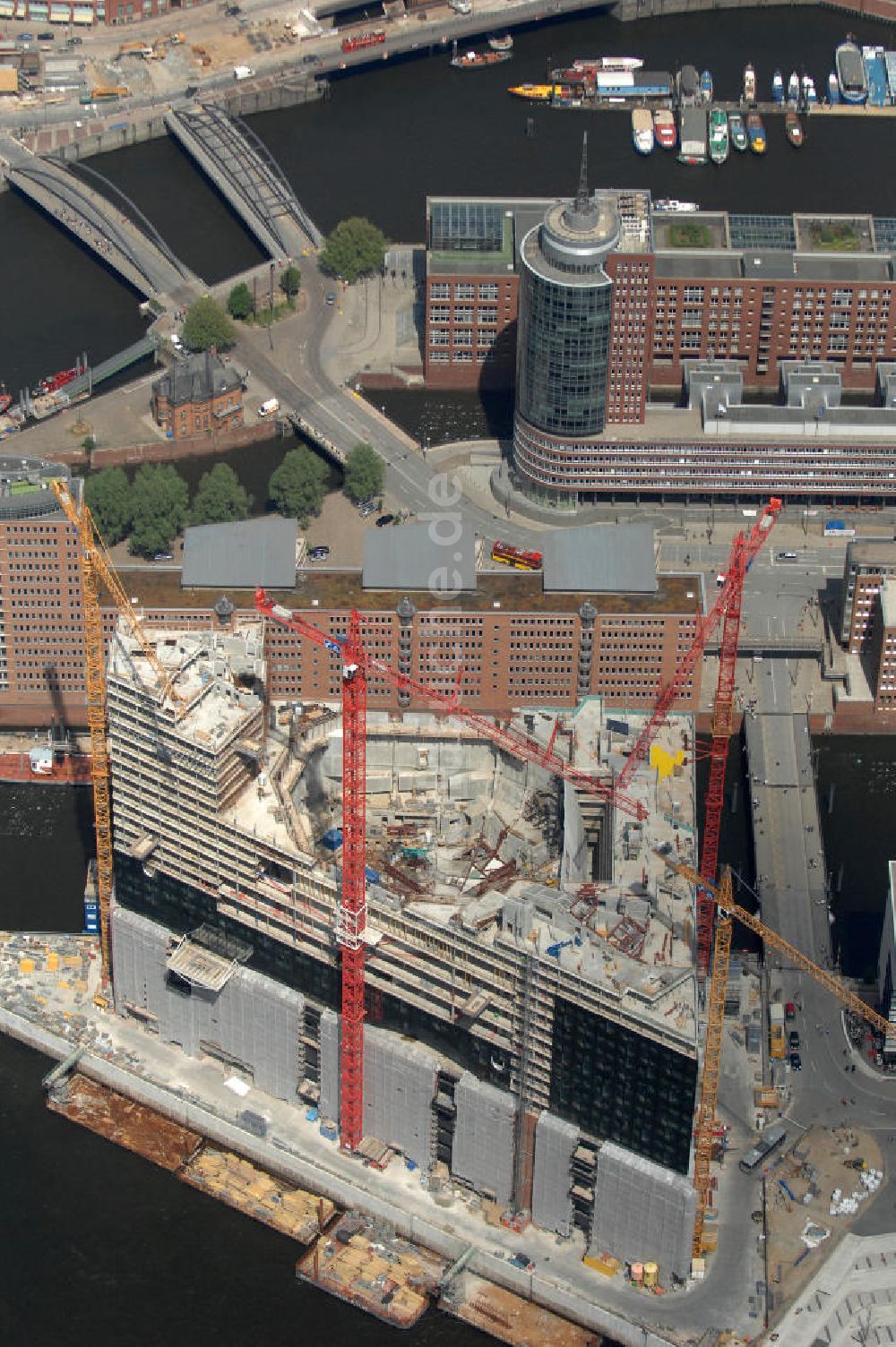 Hamburg von oben - Baustelle der Elbphilharmonie Hamburg