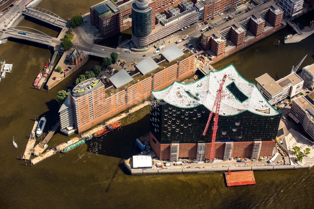 Luftaufnahme Hamburg - Baustelle der Elbphilharmonie in Hamburg