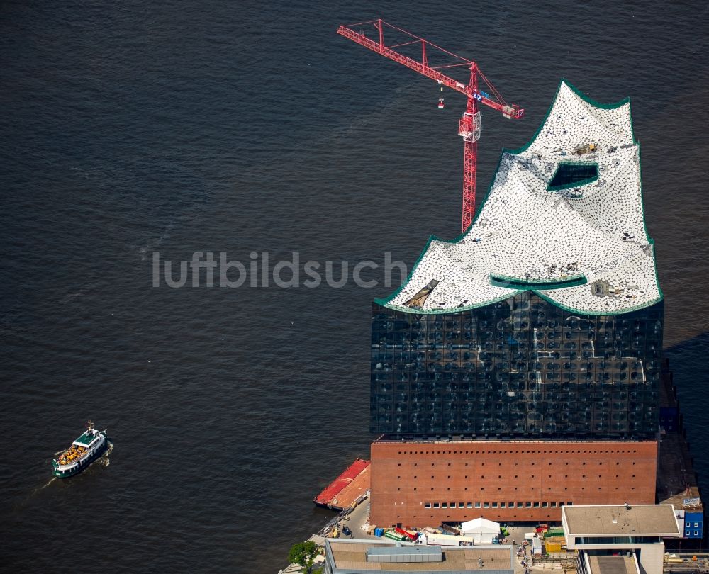 Hamburg von oben - Baustelle der Elbphilharmonie in Hamburg