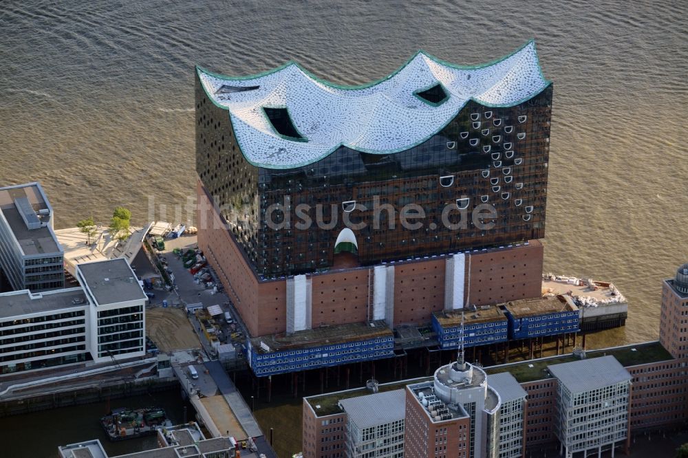 Luftaufnahme Hamburg - Baustelle der Elbphilharmonie in Hamburg