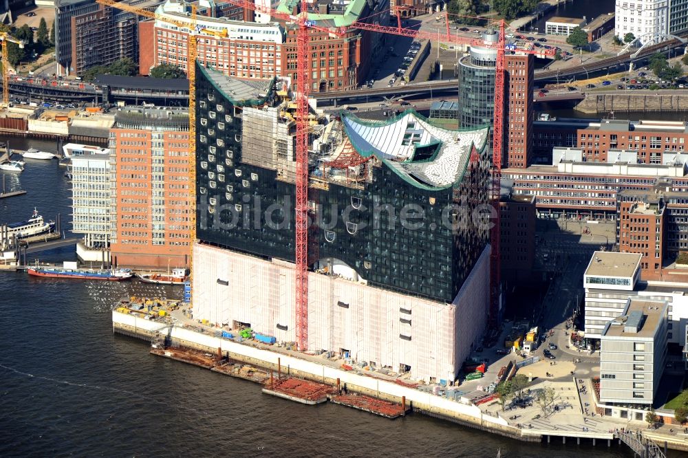 Hamburg von oben - Baustelle der Elbphilharmonie in Hamburg