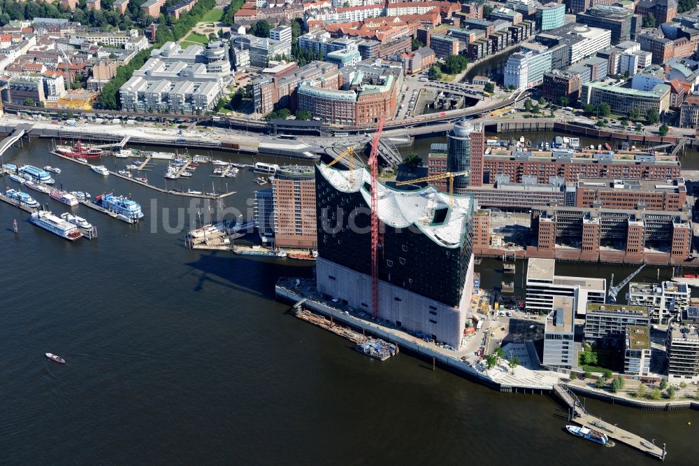 Hamburg von oben - Baustelle der Elbphilharmonie in Hamburg