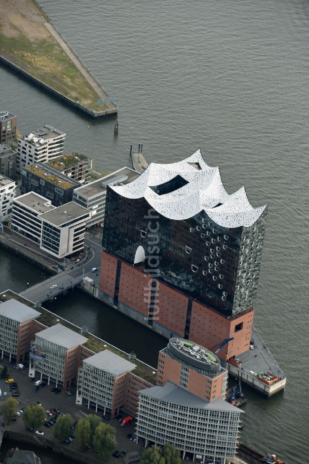 Hamburg von oben - Baustelle der Elbphilharmonie in Hamburg