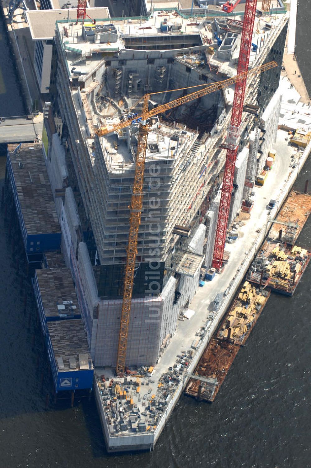 Luftbild Hamburg - Baustelle der Elbphilharmonie in Hamburg Hafencity