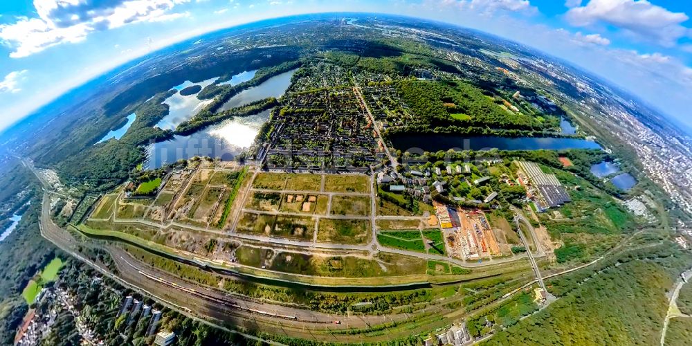 Luftaufnahme Duisburg - Baustelle mit Erschließungs - und Aufschüttungs- Arbeiten im Entwicklungsgebiet der 6-Seen-Platte im Ortsteil Wedau in Duisburg im Bundesland Nordrhein-Westfalen, Deutschland