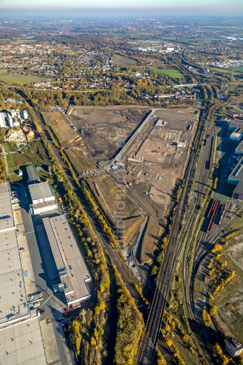 Luftbild Dortmund - Baustelle mit Erschließungs - und Aufschüttungs- Arbeiten auf dem Gelände des ehemaligen Hoeschgeländes in Dortmund im Bundesland Nordrhein-Westfalen