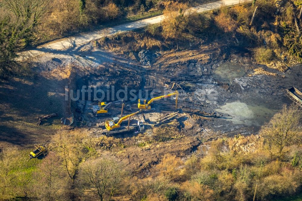 Heiligenhaus von oben - Baustelle mit Erschließungs - und Aufschüttungs- Arbeiten in Heiligenhaus im Bundesland Nordrhein-Westfalen, Deutschland