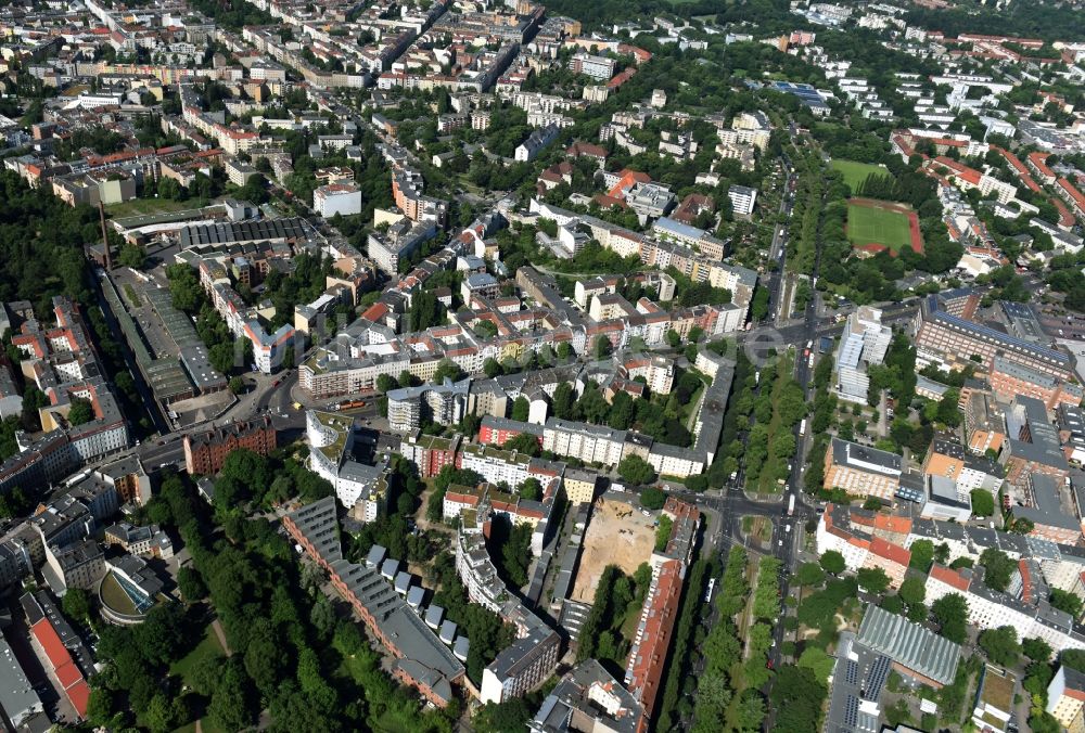 Berlin von oben - Baustelle mit Erschließungs - und Aufschüttungs- Arbeiten an der Koloniestraße 11 im Stadtteil Wedding in Berlin