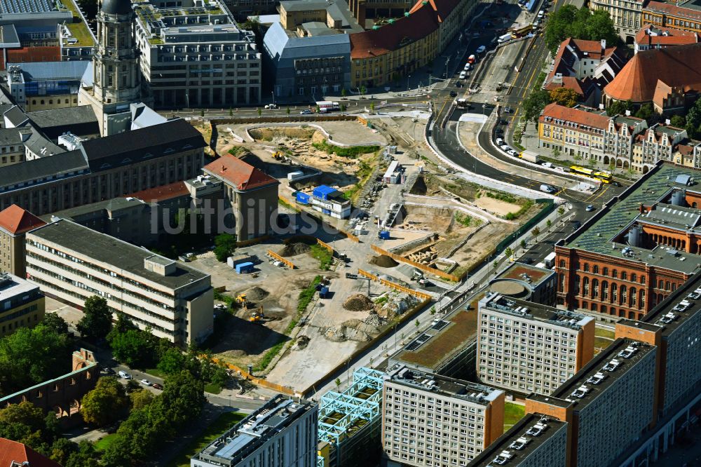 Luftbild Berlin - Baustelle mit Erschließungs - und Aufschüttungs- Arbeiten am Molkenmarkt entlang der Grunerstraße im Ortsteil Mitte in Berlin, Deutschland