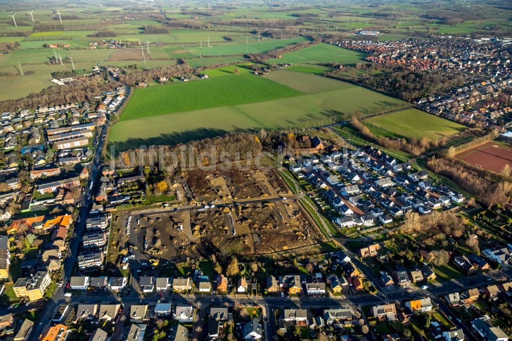 Hamm aus der Vogelperspektive: Baustelle mit Erschließungs - und Aufschüttungs- Arbeiten für den Neubau einer Einfamilienhaussiedlung in Hamm im Bundesland Nordrhein-Westfalen, Deutschland