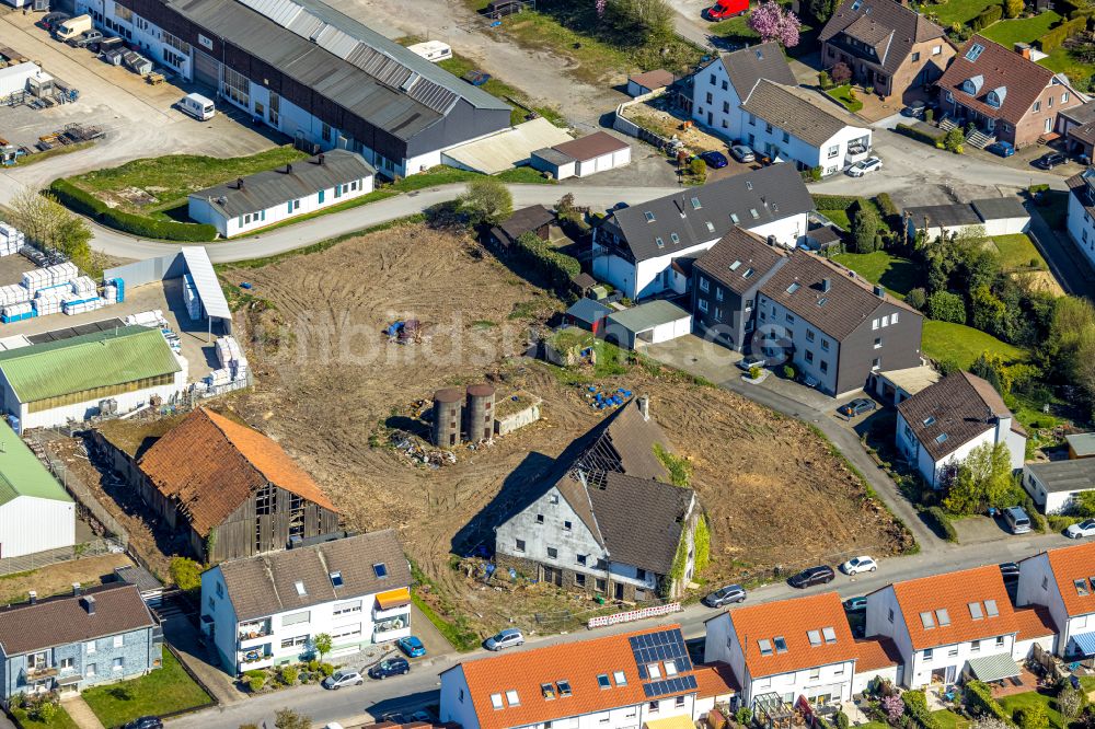 Sprockhövel von oben - Baustelle mit Erschließungs - und Aufschüttungs- Arbeiten zum Neubau eines Pflegeheim und Wohnkomplex in Sprockhövel im Bundesland Nordrhein-Westfalen, Deutschland