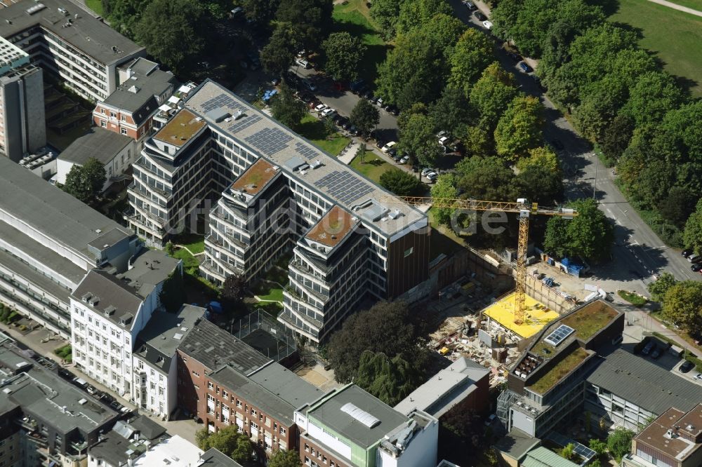 Hamburg von oben - Baustelle mit Erschließungs - und Pfahlgründungsarbeiten für die Fundamentplatte eines Neubaus der Leonard Weiss Bauunternehmung in Hamburg