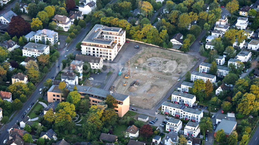 Luftaufnahme Bad Honnef - Baustelle mit Erschließungs - und Pfahlgründungsarbeiten für die KLINKERHÖFE RHÖNDORF in Bad Honnef im Bundesland Nordrhein-Westfalen, Deutschland