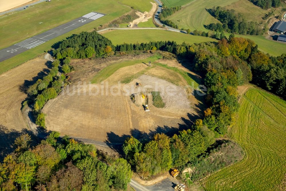 Meschede aus der Vogelperspektive: Baustelle mit Erschließungsarbeiten auf einer Freifläche in Meschede im Bundesland Nordrhein-Westfalen