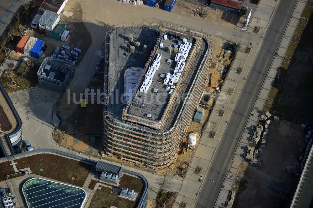 Leipzig von oben - Baustelle Erweiterungsbau Frauenhofer Institut an der BIO CITY LEIPZIG am Areal des Alten Messegelände Leipzig im Bundesland Sachsen