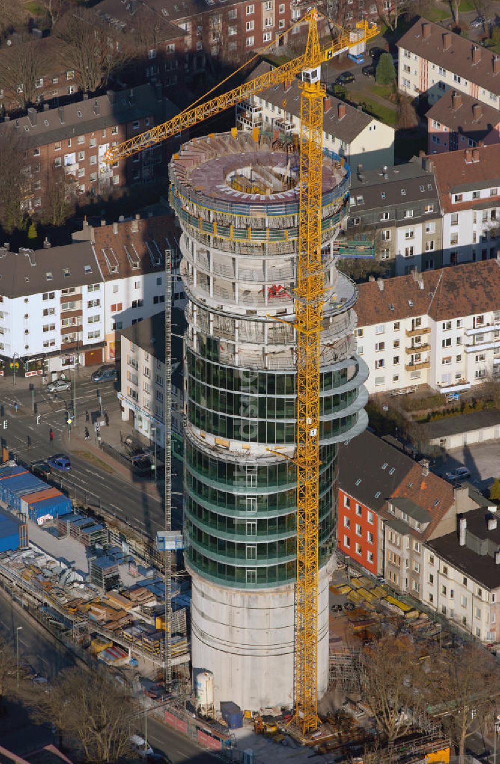 Bochum von oben - Baustelle Exenterhouse / Exenterhaus auf einem ehemaligen Bunker an der Universitätsstraße in Bochum