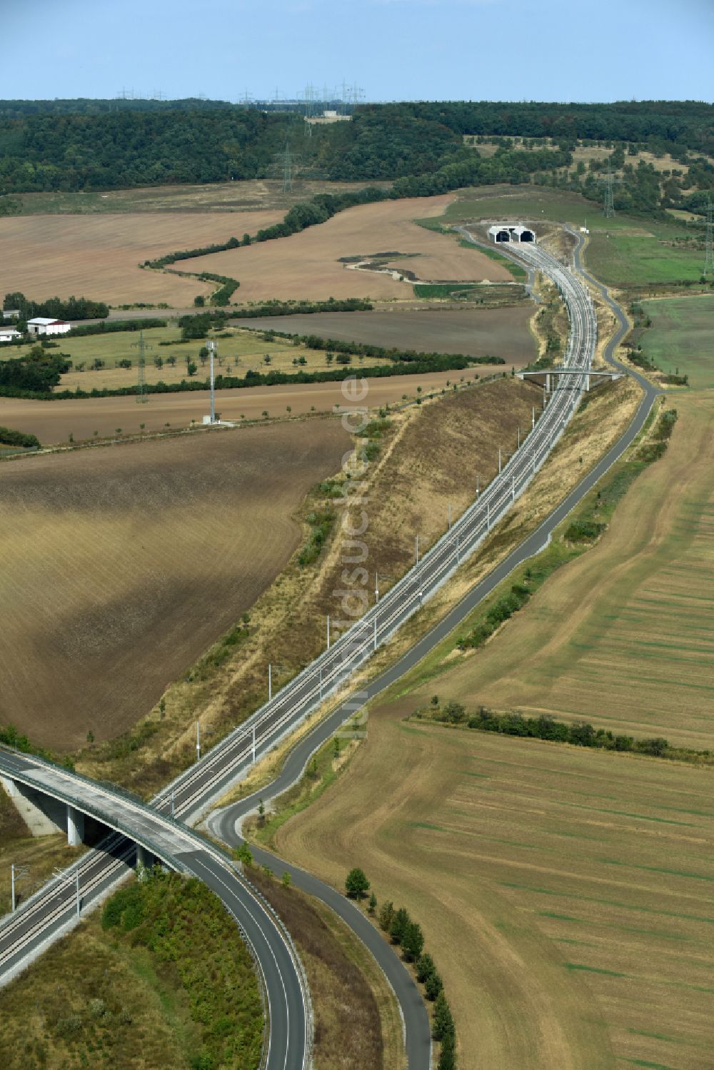 Finneland aus der Vogelperspektive: Baustelle Finnetunnel - Bibratunnel der Bahn- und ICE Strecke in Finneland im Bundesland Sachsen-Anhalt, Deutschland