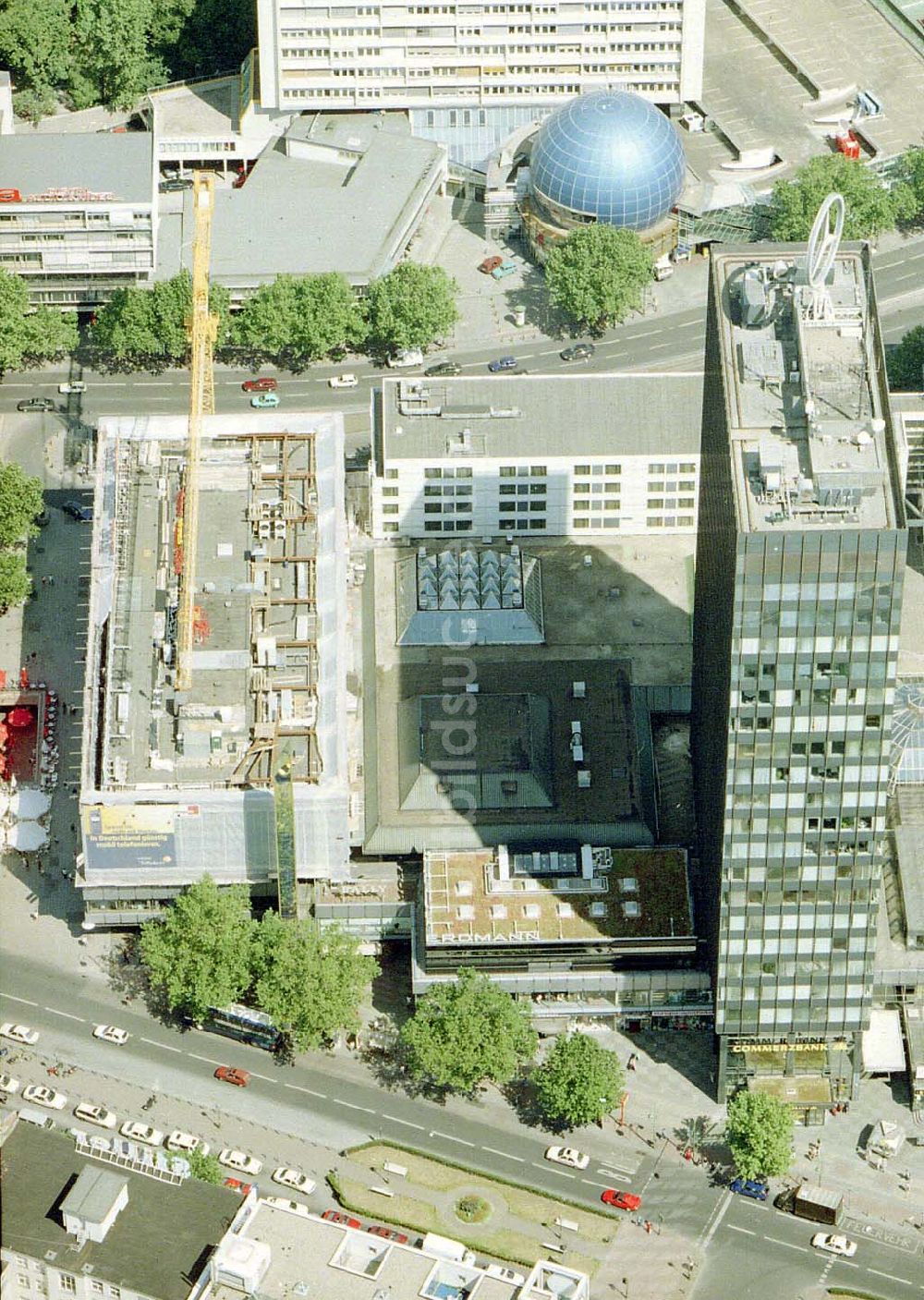 Berlin - Charlottenburg aus der Vogelperspektive: Baustelle der Firma STREIF-Baulogistik am Europacenter in Berlin - Charlottenburg.