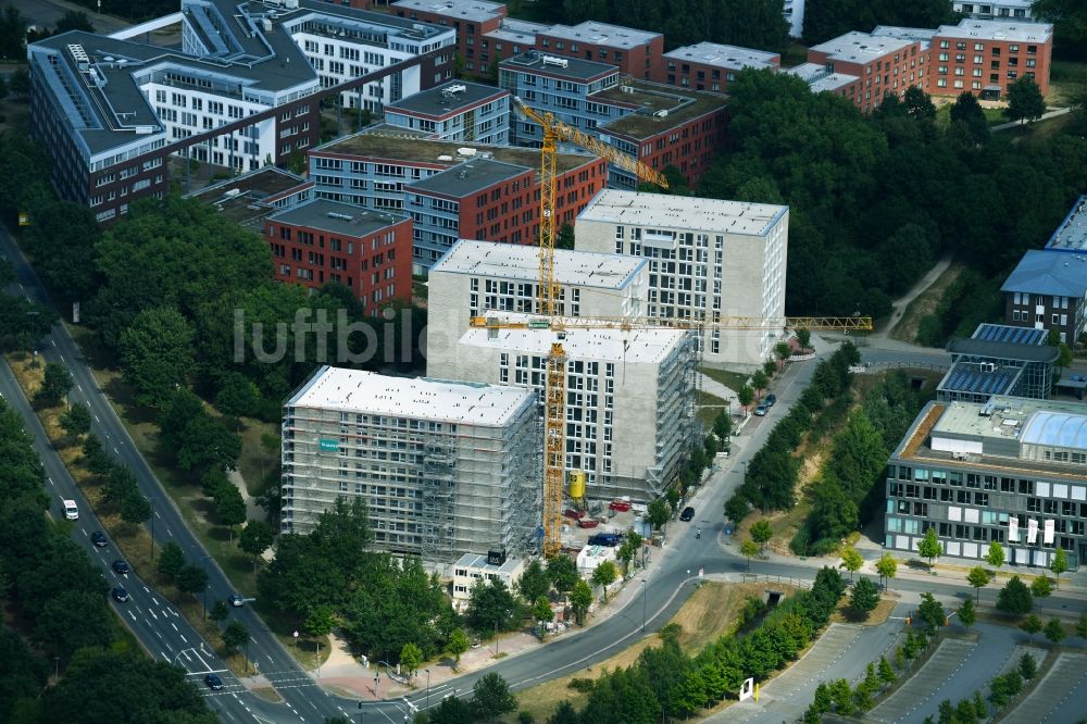 Bremen aus der Vogelperspektive: Baustelle Flüchtlingsheim- und Asylunterkunfts- Gebäude entlang der Anne-Conway-Straße im Ortsteil Horn-Lehe in Bremen, Deutschland