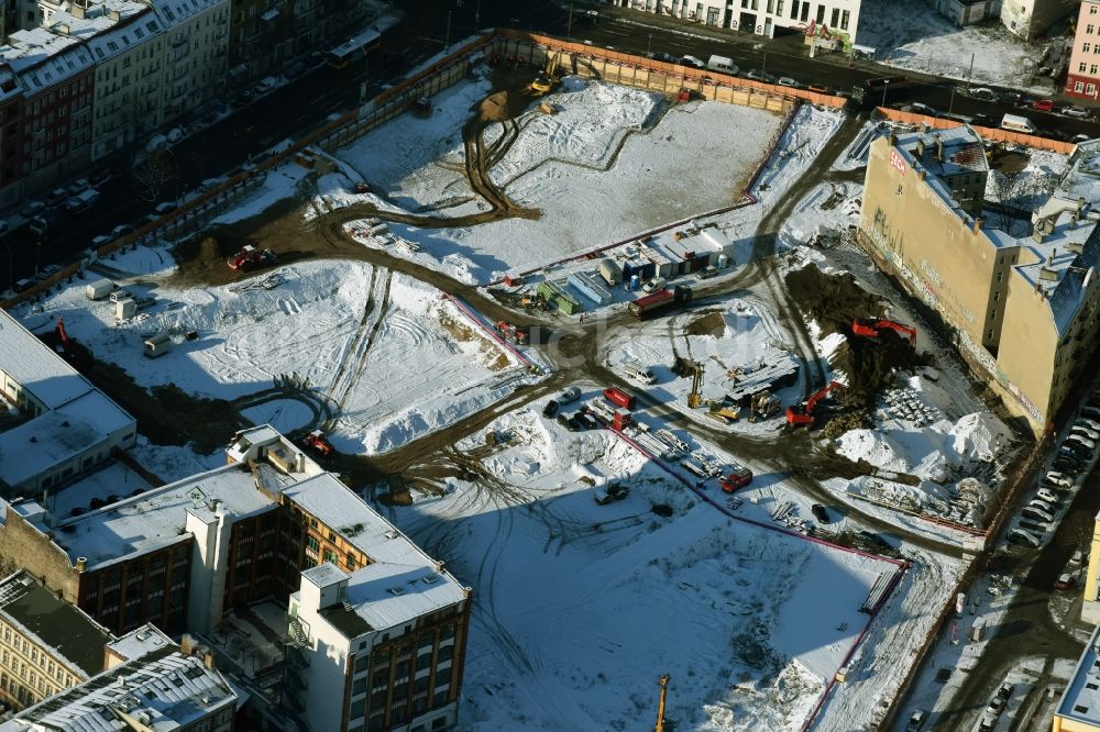 Luftbild Berlin - Baustelle Freudenberg- Areal im Wohngebiet an der Boxhagener Straße in Berlin Friedrichshain