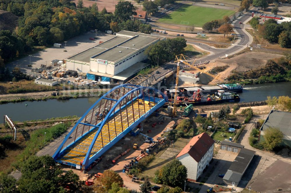 Luftaufnahme GENTHIN - Baustelle der Friedensbrücke / Brücke des Friedens in Genthin