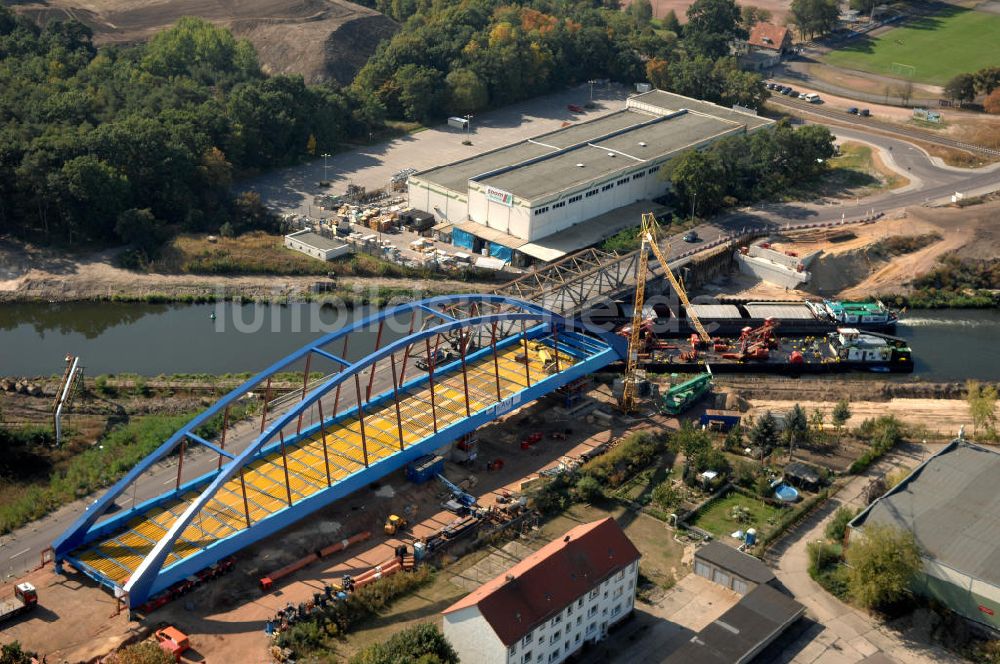 GENTHIN aus der Vogelperspektive: Baustelle der Friedensbrücke / Brücke des Friedens in Genthin