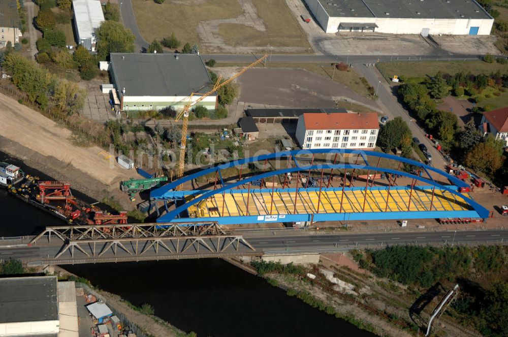 GENTHIN aus der Vogelperspektive: Baustelle der Friedensbrücke / Brücke des Friedens in Genthin