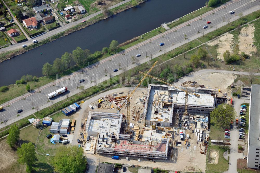 Luftaufnahme Berlin - Baustelle am Gebäudekomplex des Institut Chemielaborgebäude der Bundesanstalt für Materialprüfung und -forschung BAM in Berlin, Deutschland