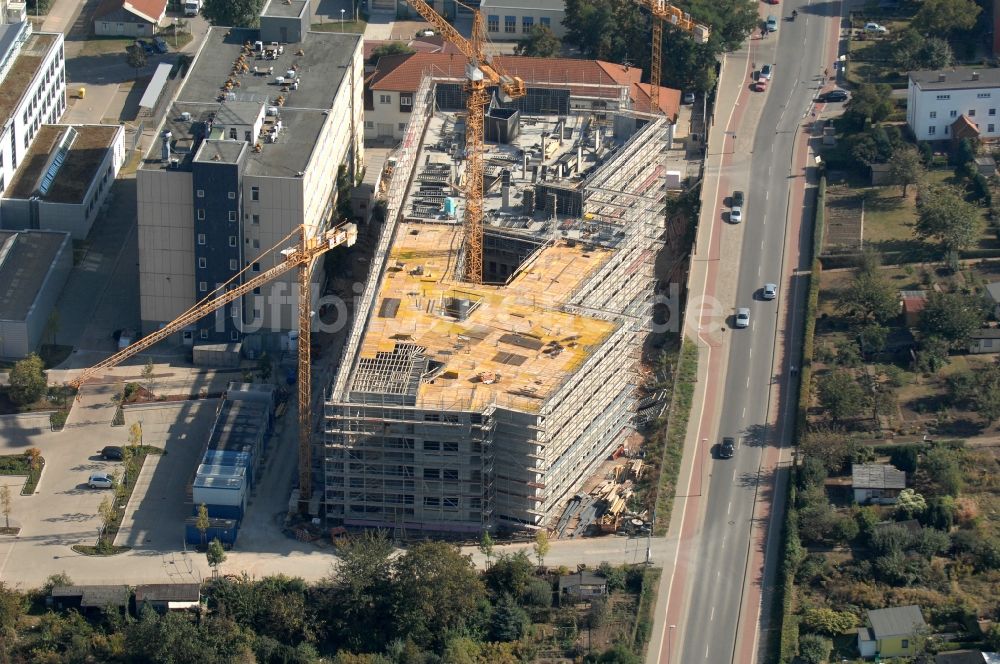 Luftaufnahme Magdeburg - Baustelle Gebäudekomplex des Institut Leibniz-Institut für Neurobiologie in Magdeburg im Bundesland Sachsen-Anhalt, Deutschland