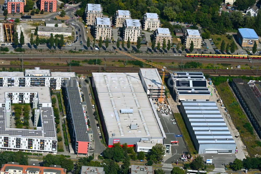 Potsdam von oben - Baustelle Gebäudekomplex und Logistikzentrum auf dem Gelände an der Friedrich-Engels-Straße in Potsdam im Bundesland Brandenburg, Deutschland