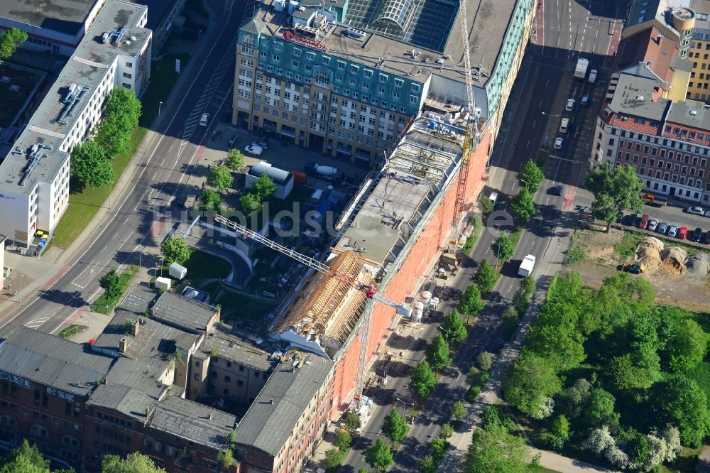 Leipzig aus der Vogelperspektive: Baustelle Gebäudekomplex der Ruine des Bugra Messehaus am Gerichtsweg in Leipzig im Bundesland Sachsen