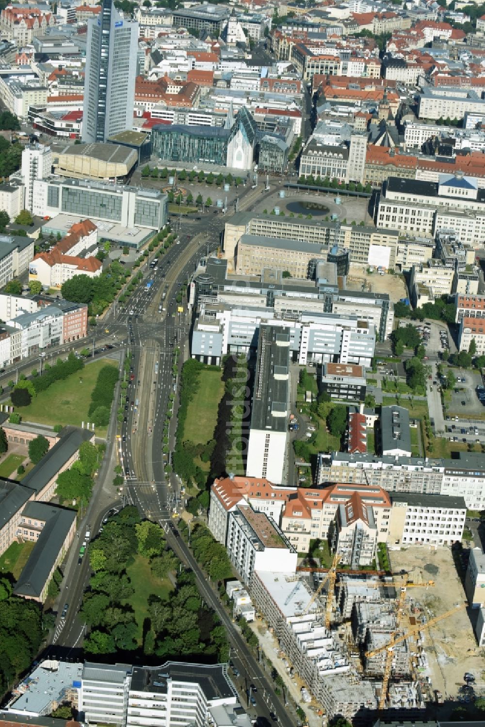 Luftaufnahme Leipzig - Baustelle des Gebäudekomplexes auf dem ehemaligen Gelände der Druckerei VEB Interdruck an der Dresdner Straße Ecke Salomonstraße in Leipzig im Bundesland Sachsen