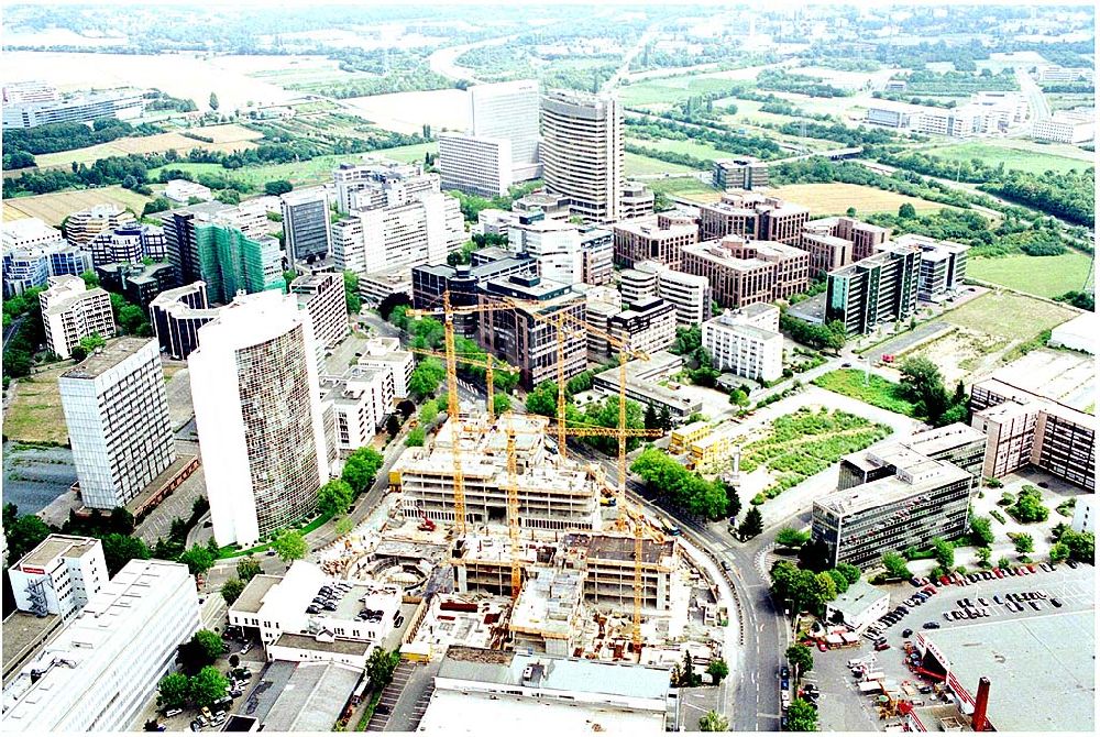 Eschborn aus der Vogelperspektive: Baustelle am Gewerbegebiet der HVB Immobilien AG am Eschborner Dreieck in Frankfurt Sossenheim.